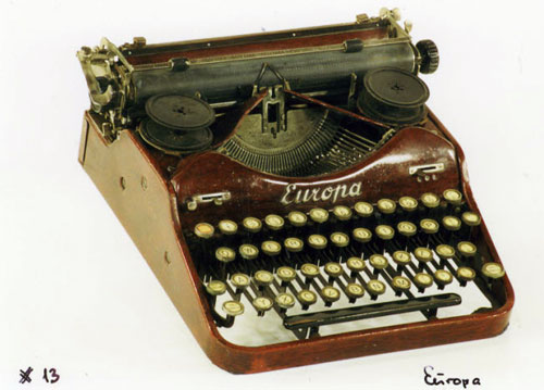 europa portable typewriter